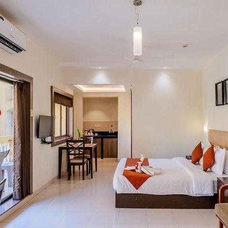 Treebo Trend Green Valley Beach Resort Dona Paula Exterior foto