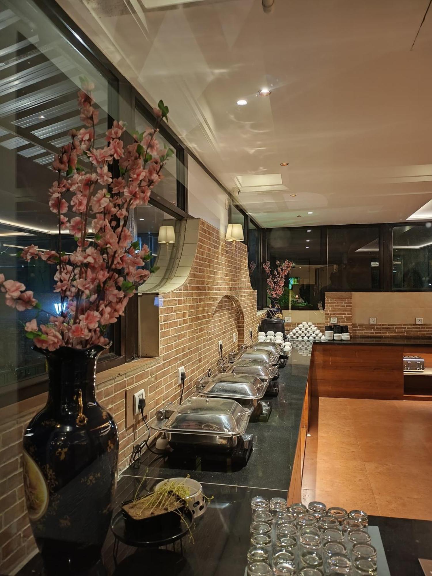 Treebo Trend Green Valley Beach Resort Dona Paula Exterior foto