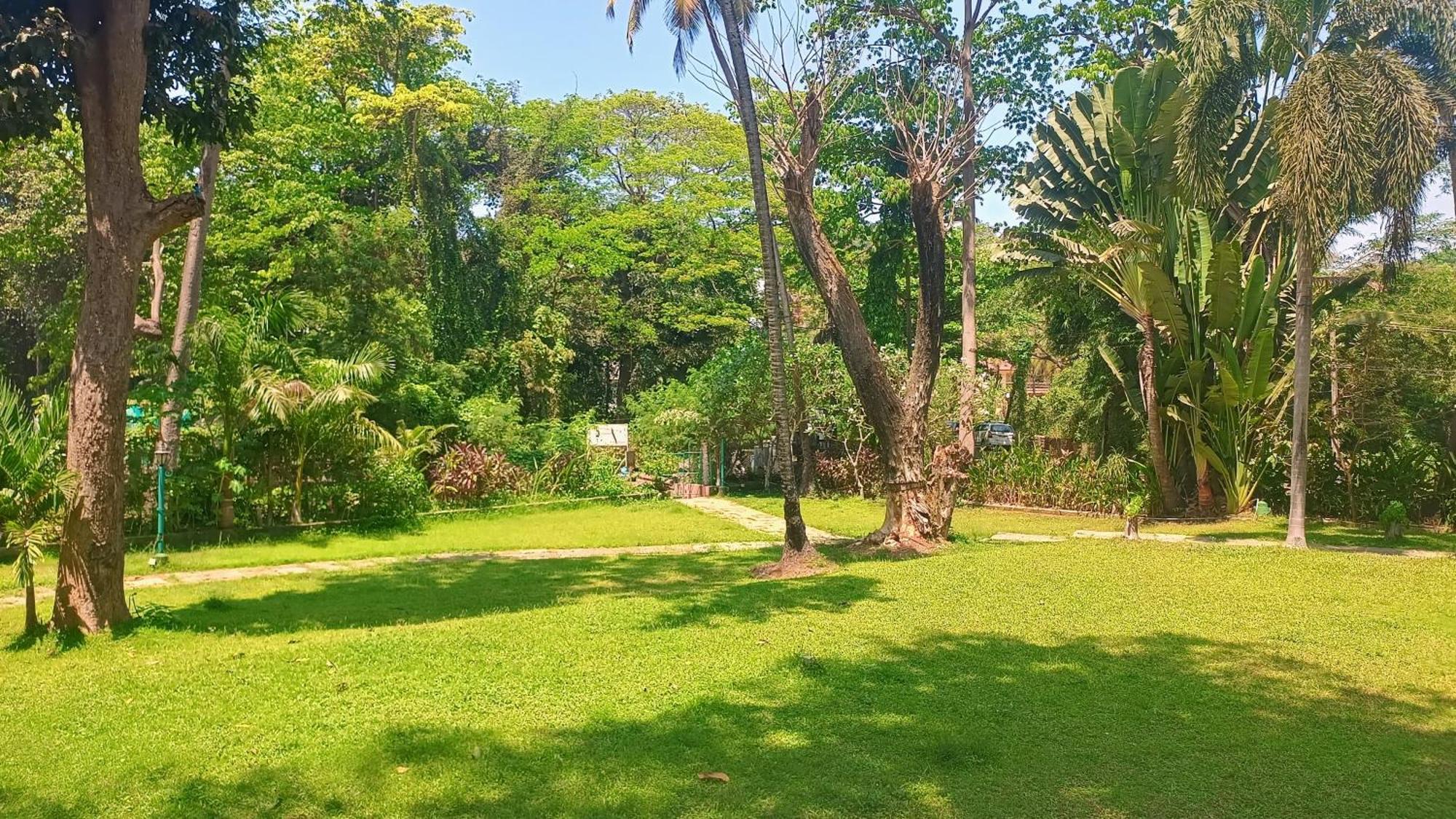 Treebo Trend Green Valley Beach Resort Dona Paula Exterior foto