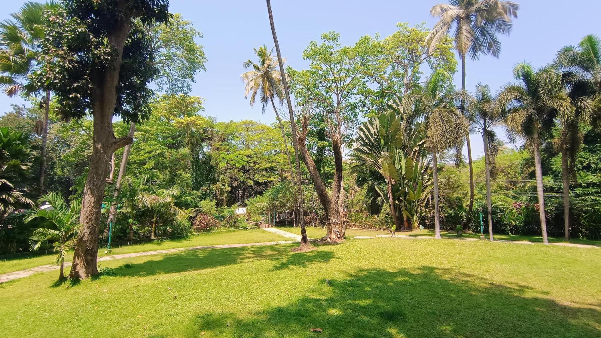 Treebo Trend Green Valley Beach Resort Dona Paula Exterior foto